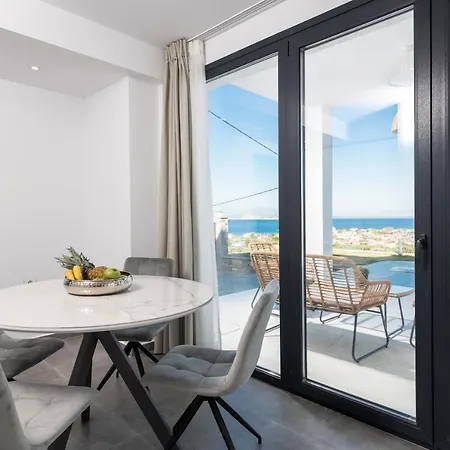 Vila Hillside - Thea