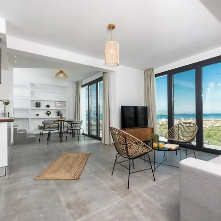 Hillside - Thea Limenas (Thasos)