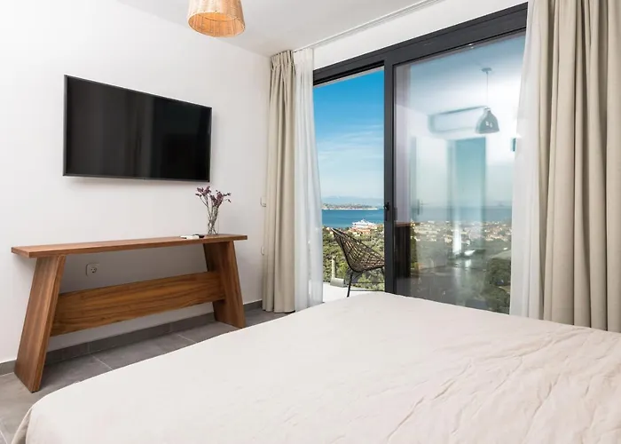 Hillside - Thea Villa