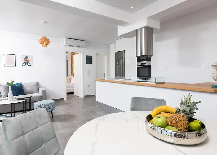 Hillside - Thea Limenas (Thasos)