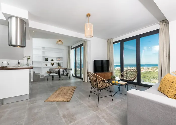 Hillside - Thea Limenas (Thasos)